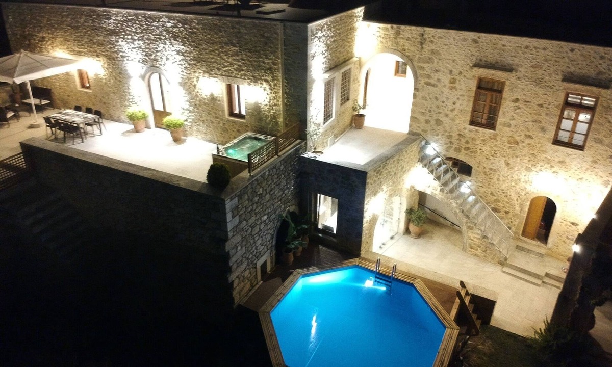 Rethymno Villa | Sea view villa with swimming pool, jacuzzi and steam bath