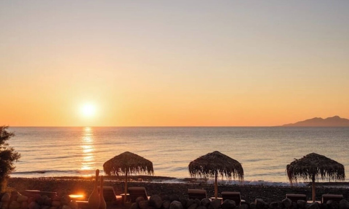 Agia Paraskevi Apartment | Sea & You Luxury Beach House – Your Private Cycladic Escape