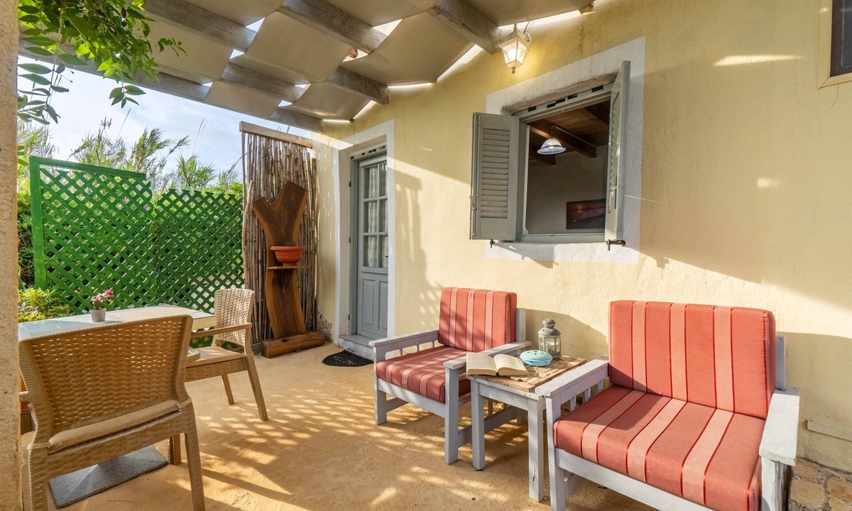 Ag. Georgios House | Seafront Loft 'Myrto' with Sea View, Private Terrace and Air Conditioning