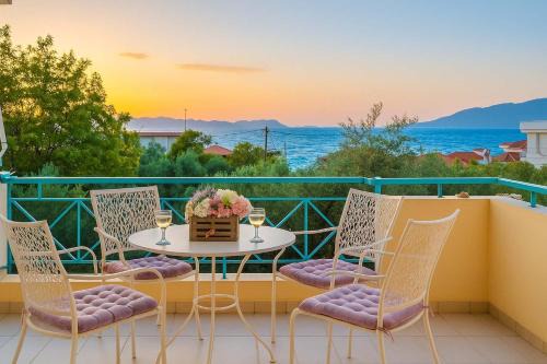 Avia House | Seaview Terrace Haven-Perfect Location By The Sea