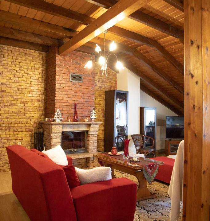 Florina Ski Chalet | Soffitta House Sofi!