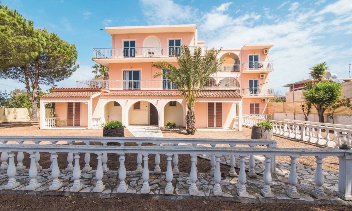 Ag. Georgios Apartment | Southgate 1 by MPS