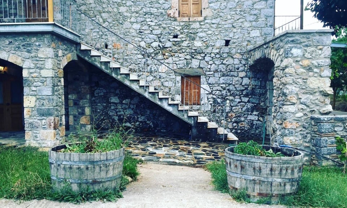 Karyes Apartment | Stefania's Stonebuilt House, mountain Parnon, Karyes Lakonias