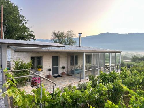 Passarona Apartment | Stone Home & Vineyard
