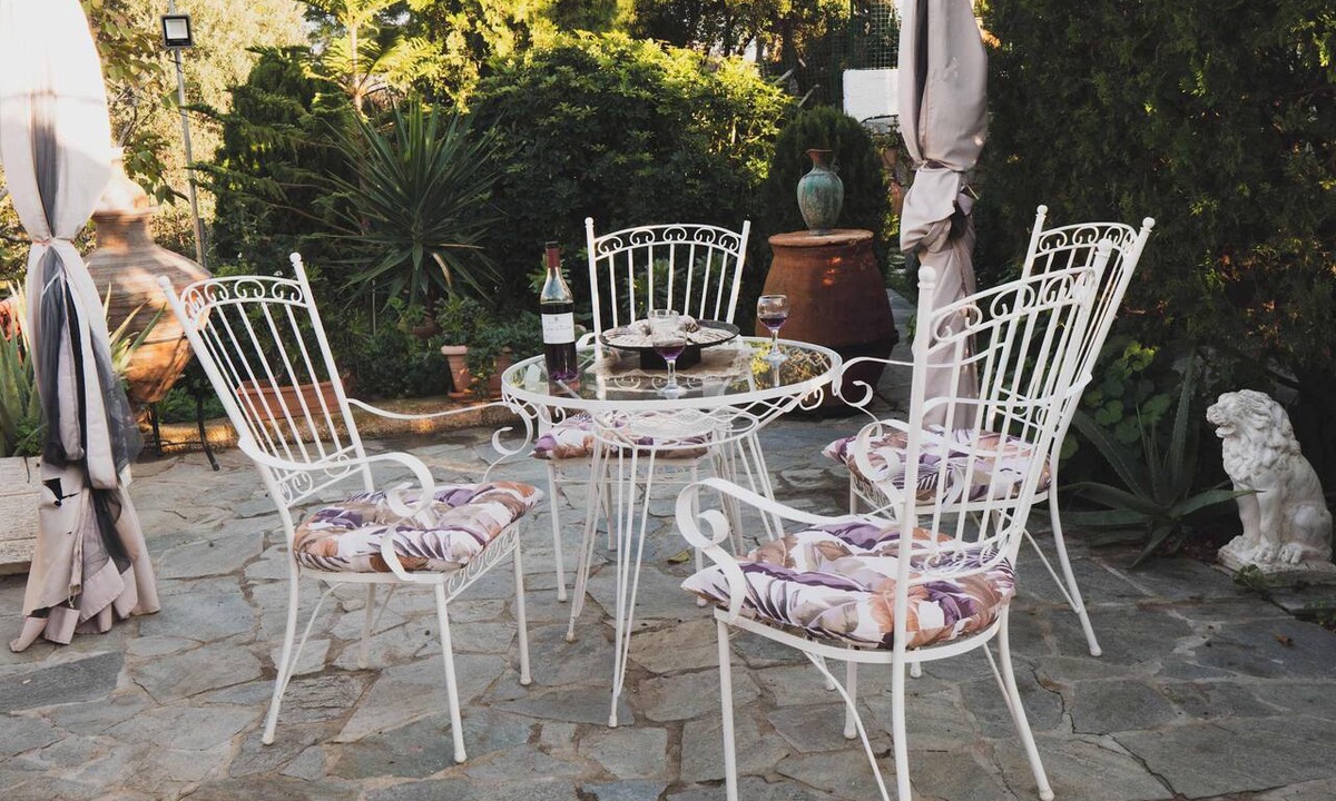 Chios Apartment | Stratigato Garden Getaway near Chios Town