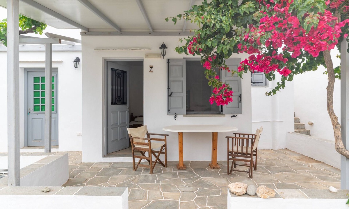 Vathi Apartment | Studio Apartment 'Sifnos 7' with Sea View, Wi-Fi and Air Conditioning