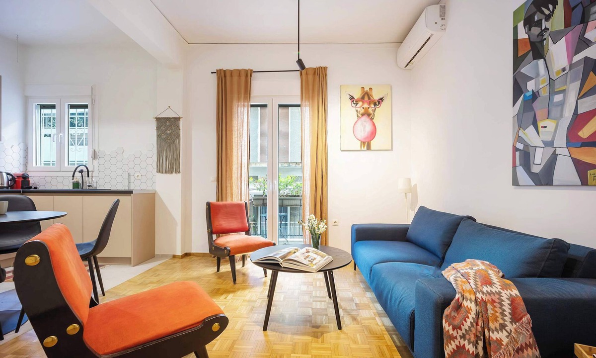 Thissio Apartment | Stylish Apartment in Thissio | Dedicated Workspace