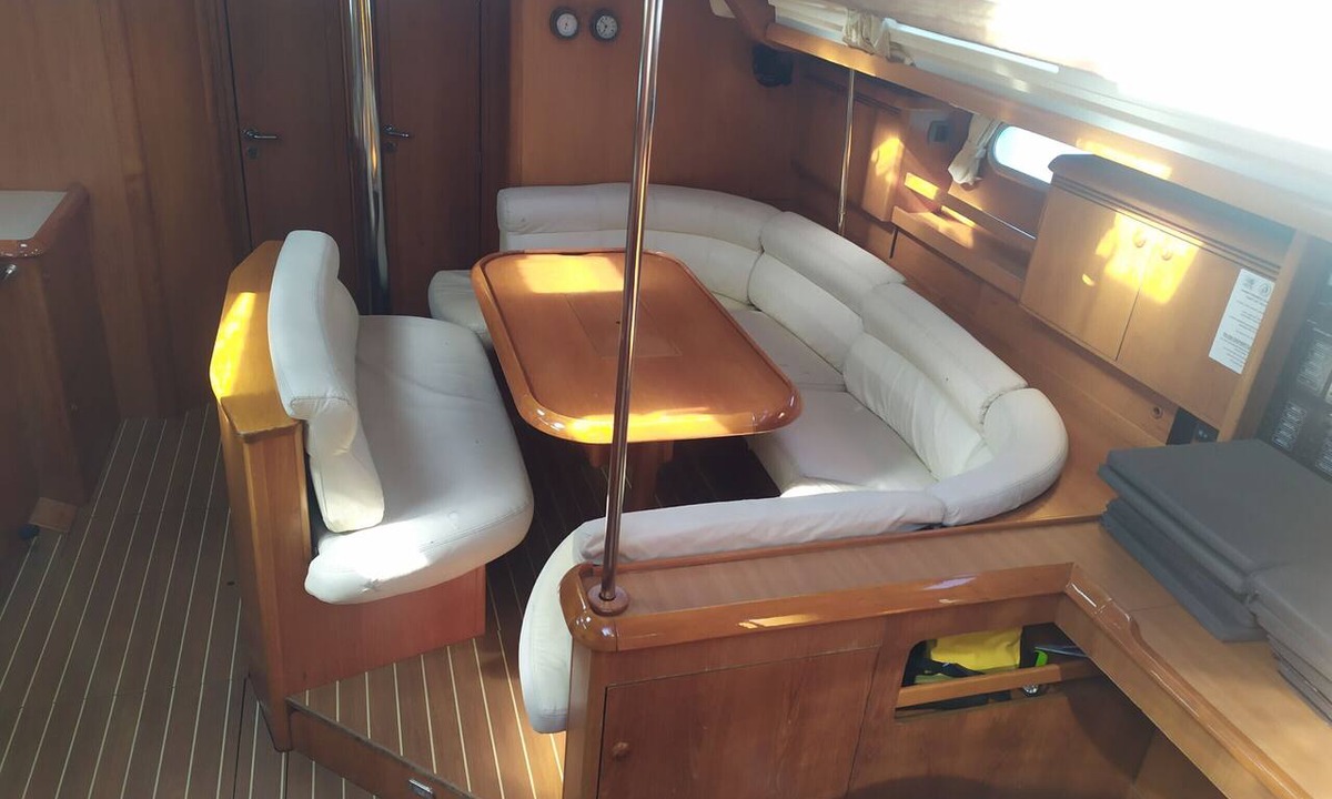 Keramoti Boat Rental | Sun-Kissed Sailing Adventure in Egeo Norte - Islas Griegas