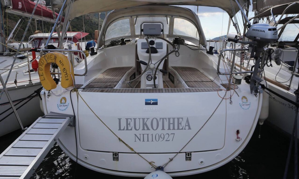 Loutraki Boat Rental | Sun-Kissed Sailing Adventure in the Stunning Sporades Islands