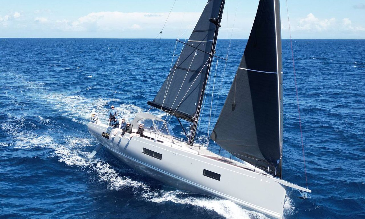 Lavrio Boat Rental | Sun-Kissed Sailing Adventure in the Saronic Islands