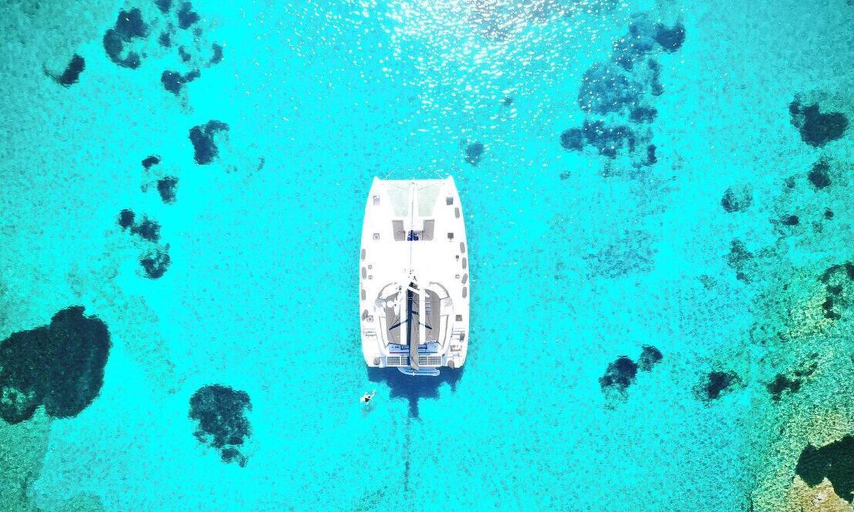 Tourlos Boat Rental | Sun-Kissed Sailing Adventure in Islas Cícladas, Mykonos