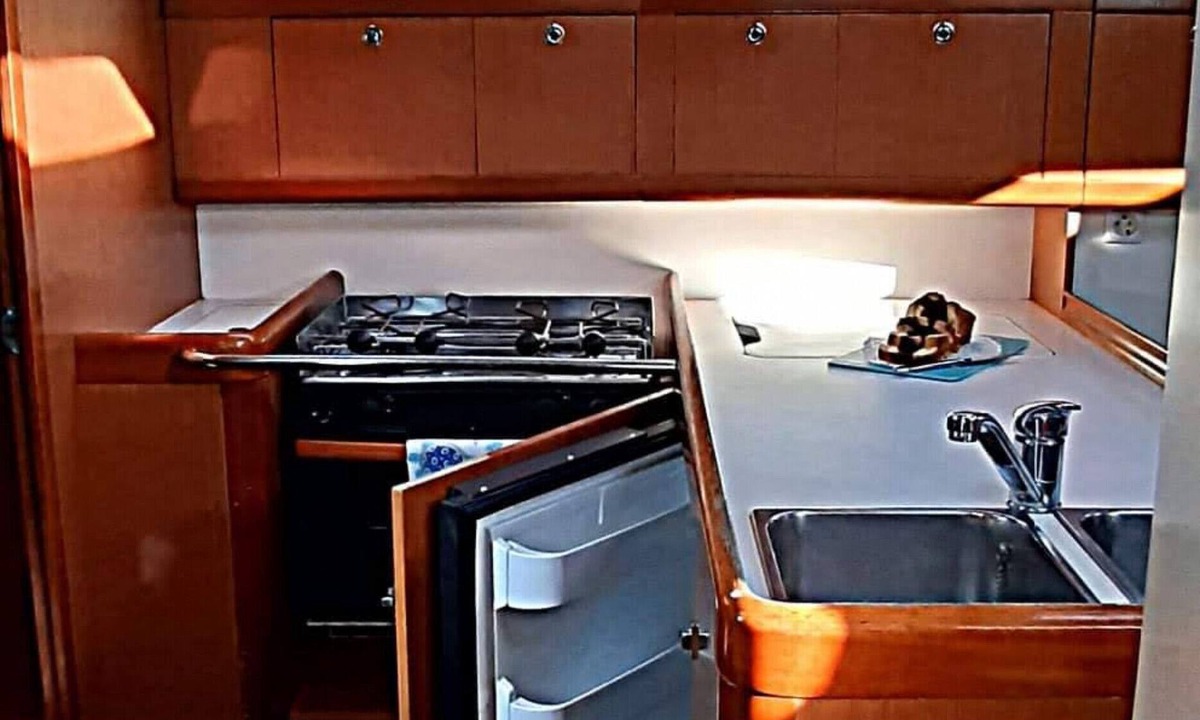 Paleros Boat Rental | Sun-Kissed Sailing Adventure in the Ionian Islands
