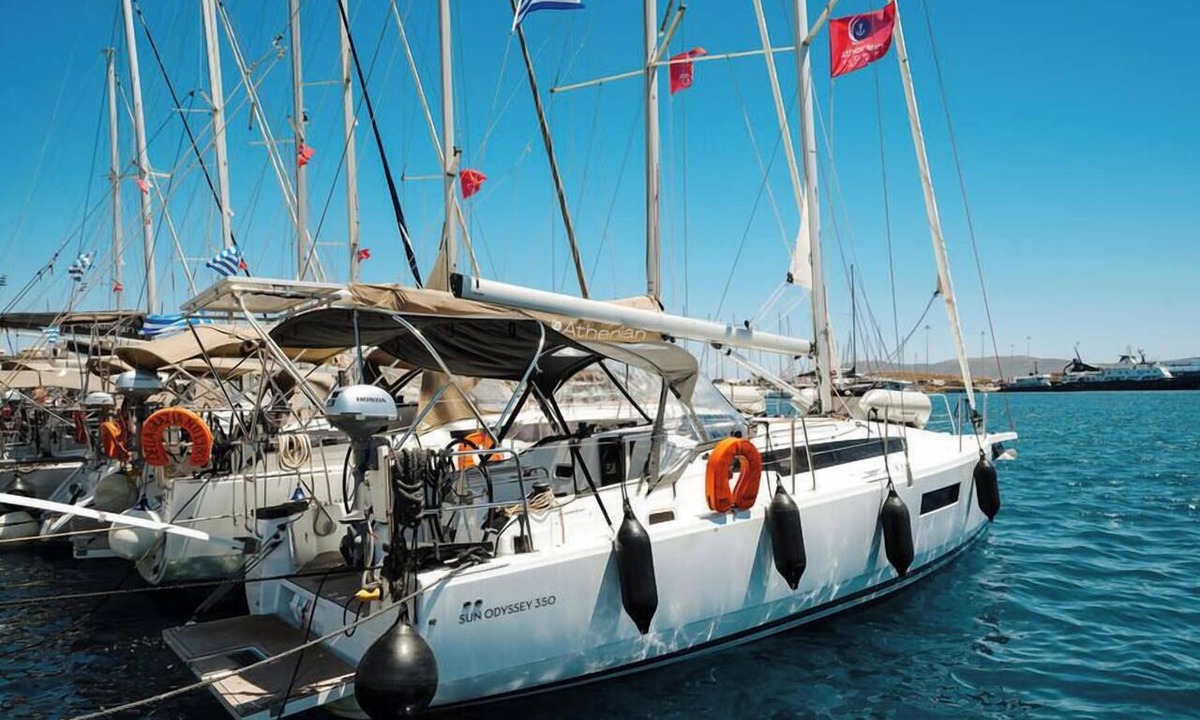Lavreotiki Boat Rental | Sun-Kissed Sailing Adventure in the Saronic Islands