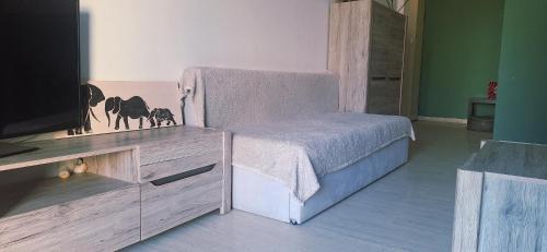 Argyroupoli Apartment | sunny apartment