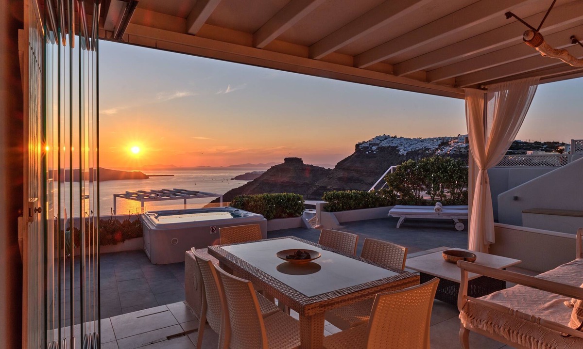 Firostefani Villa | Sunset View Villa Santorini - 3 Bedroom Villa & Private Jacuzzi