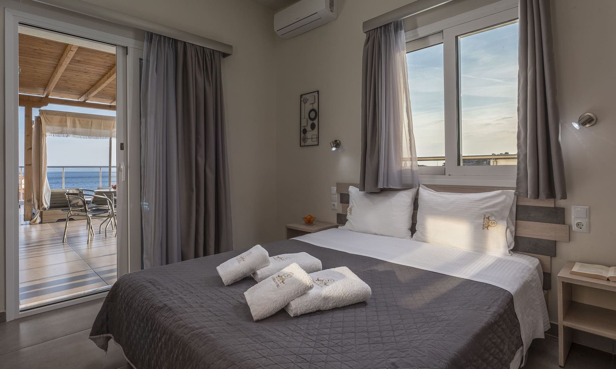 Neos Marmaras House | Sunshine Apartments
