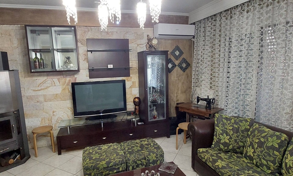 Delta Apartment | t Elegant & Comfy Apartment FoFi
