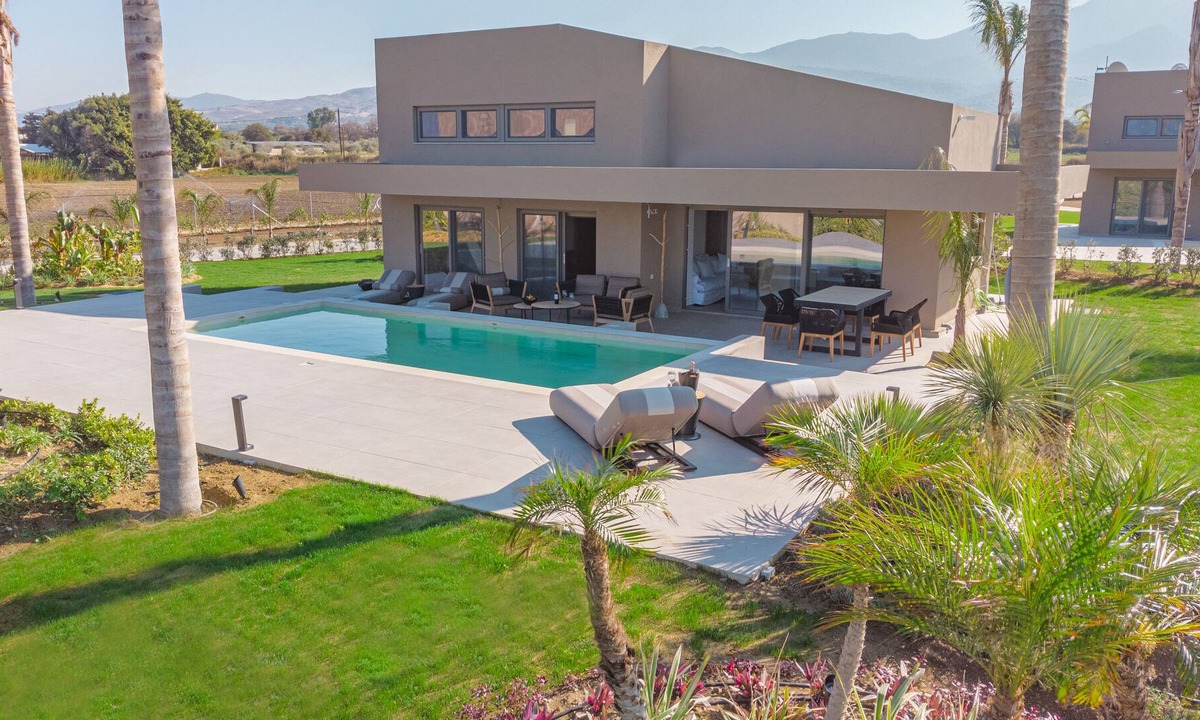 Tingaki Villa | Taf Boutique Villas, 3 bedroom villa, beachfront with private pool