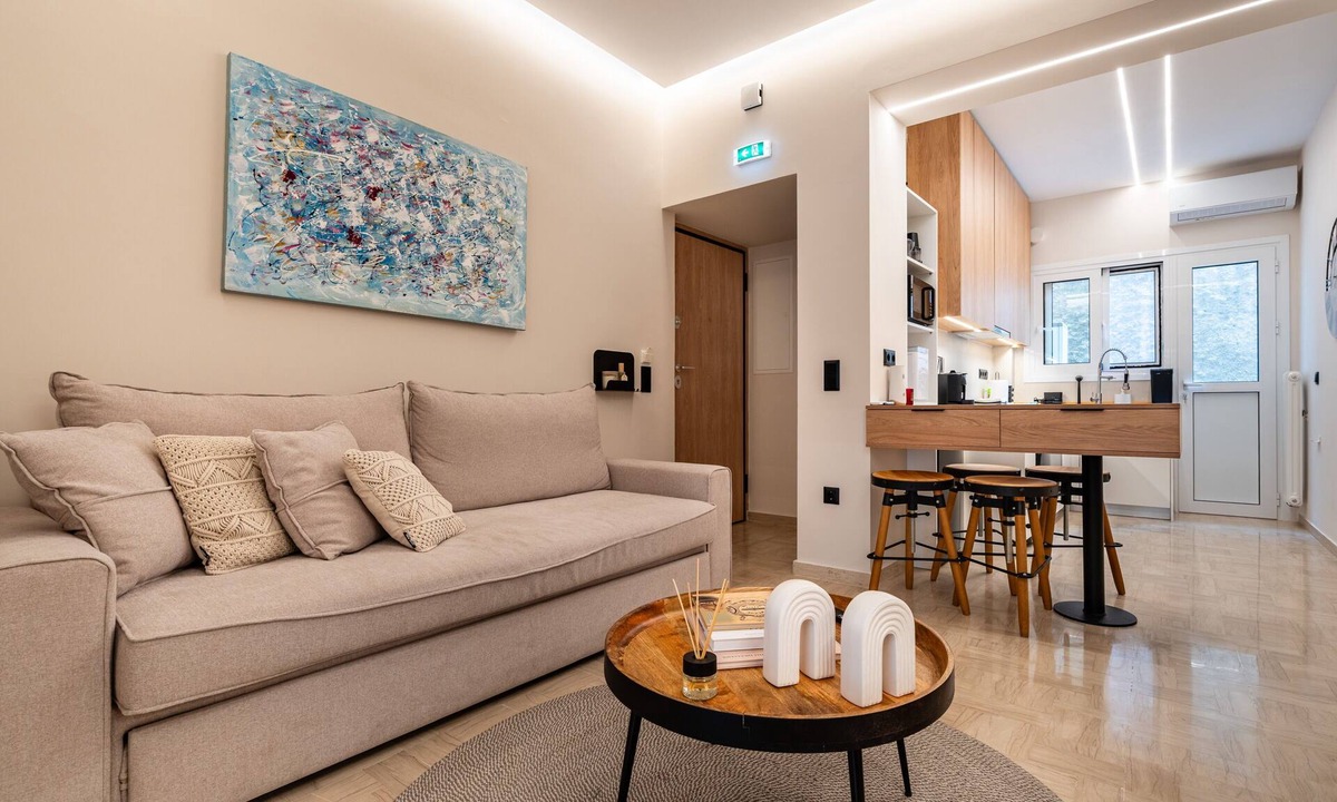 Pangrati Apartment | The Apex Boutique B2 Apartment with Balcony, Wi-Fi, and Air Conditioning