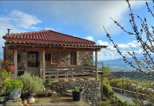 Raftis Ski Chalet | The Artist's House