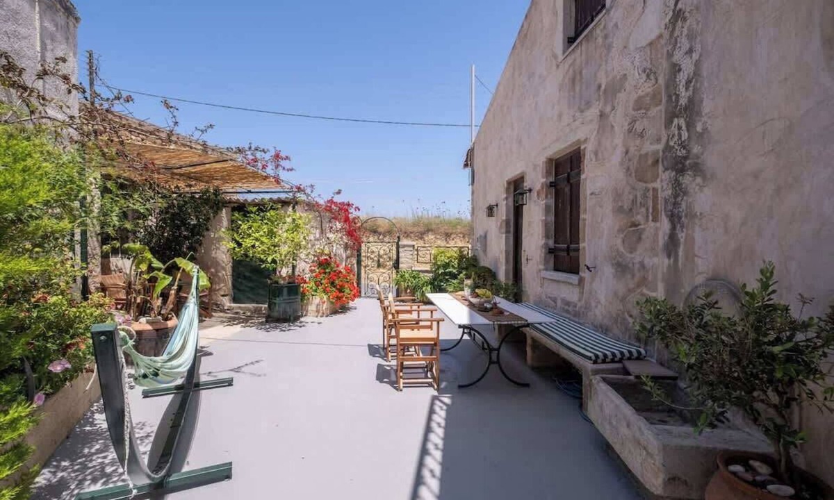 Zerviana House | The Fabrica Falasarna