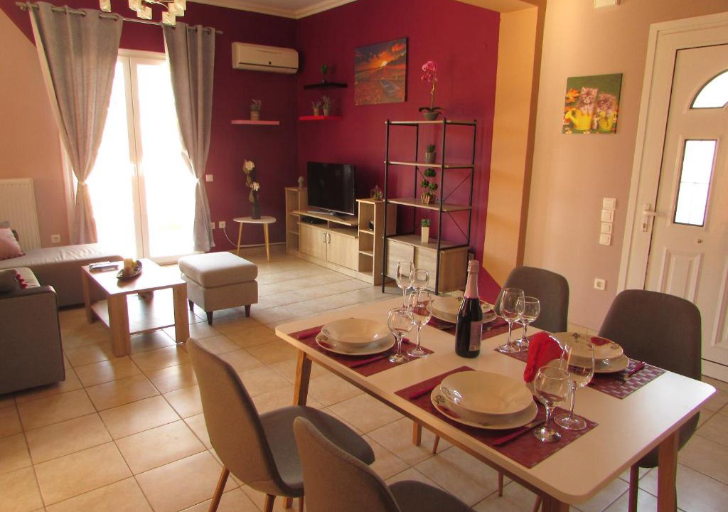 Liapades Apartment | The Lion's House