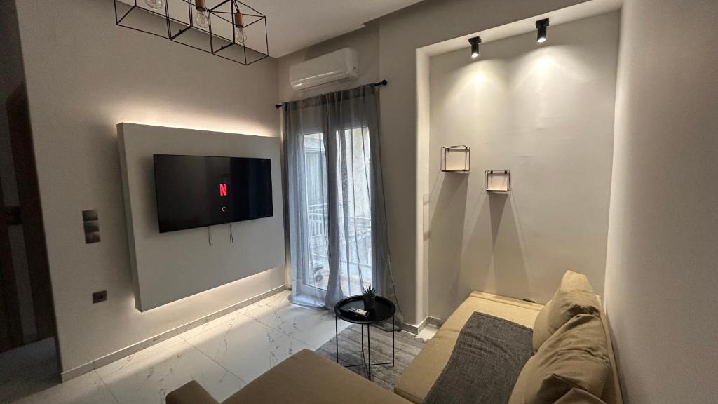 Lamia Apartment | The Little House Lamia - Fresh Central Apartment