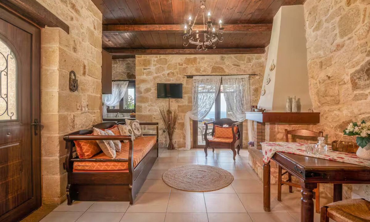 Limeniskos House | The Stonemade Houses "Georgia" Entire home in Phalasarna, Greece