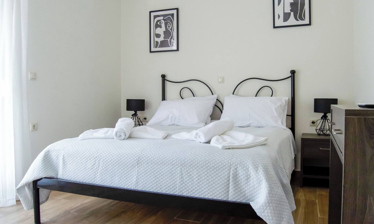 Kardamena House | The Three Sisters House