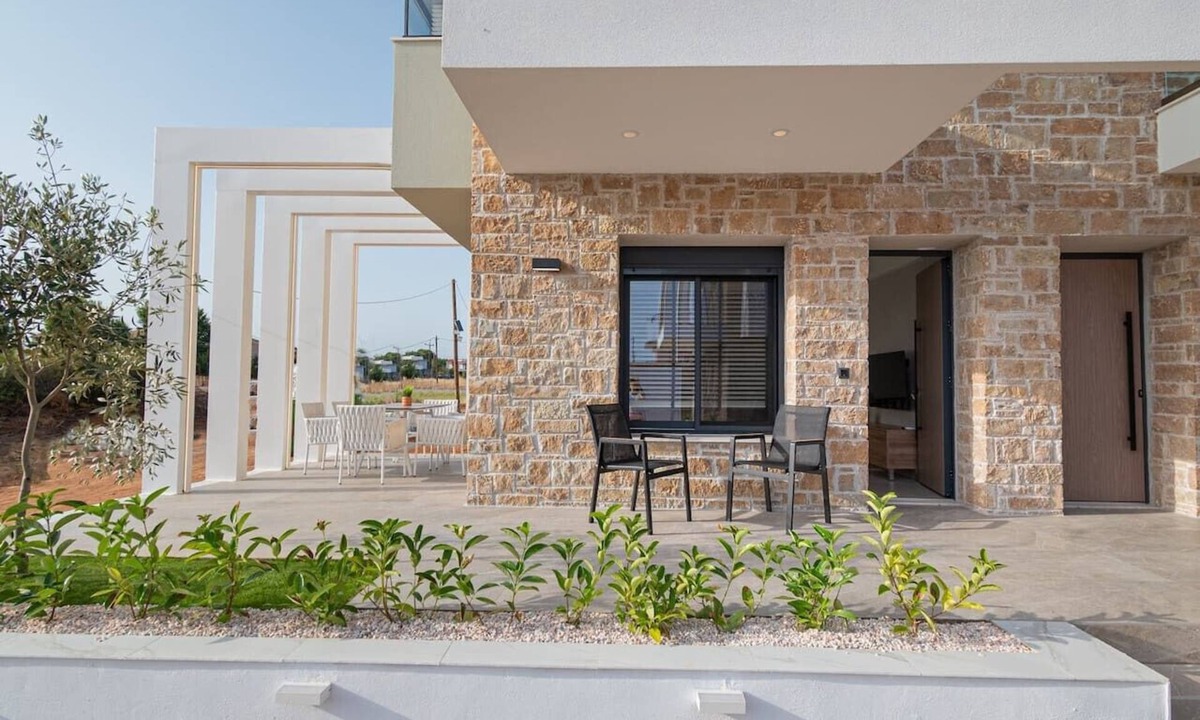 Paralia Dionysiou Apartment | Theano Sea Suite 2 by Travel Pro Services