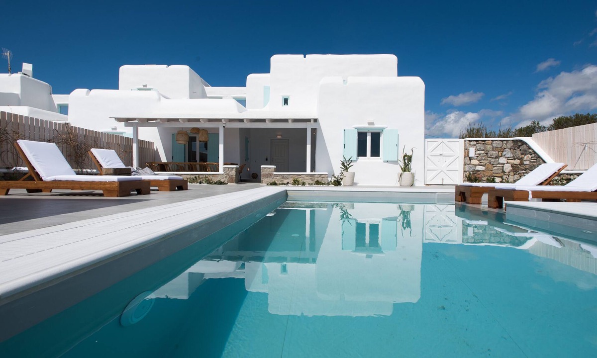 Paraga Villa | TIFFANYS VILLAS - PRIVATE Villa & Private pool with Sea view