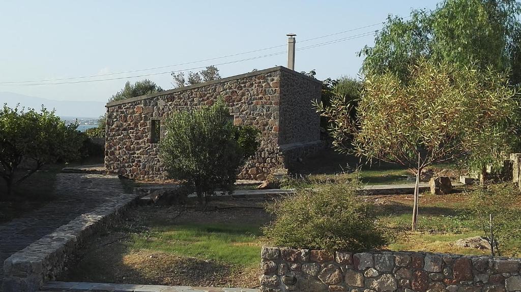Perdhika House | To Spitaki House