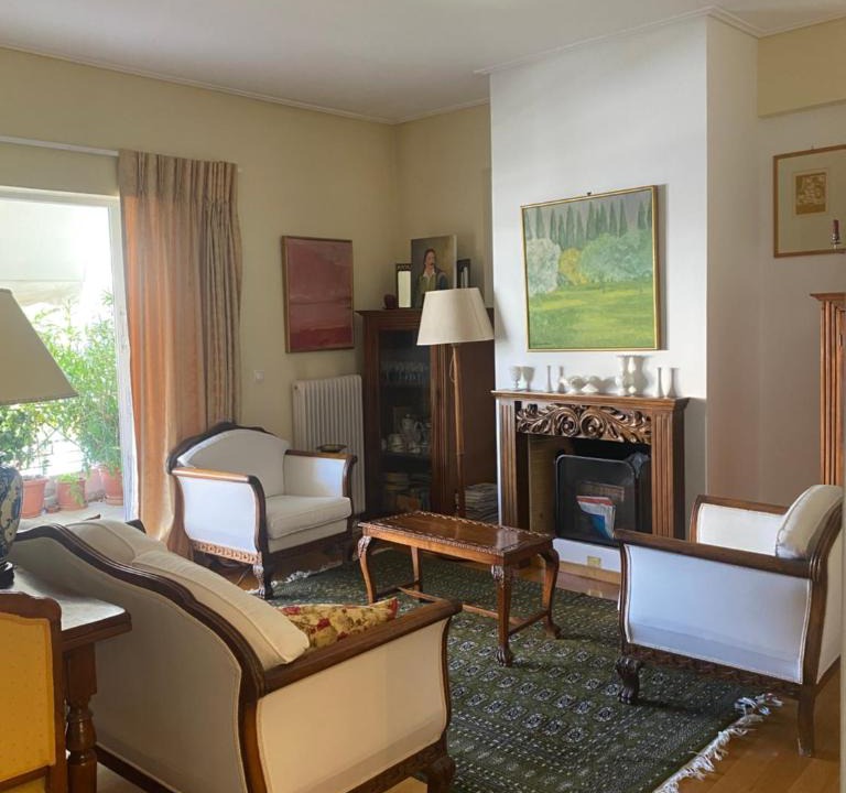 Neo Psychiko Apartment | Traditional And Spacious Apartment In Neo Psychiko