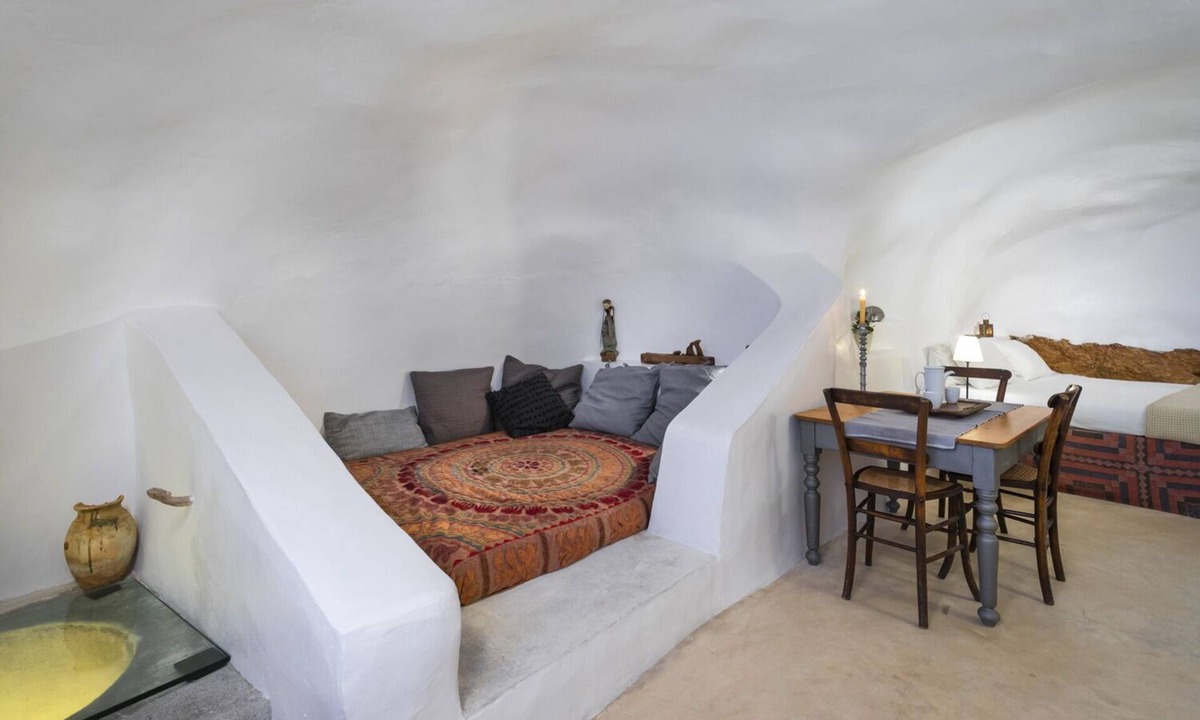 Emporio Apartment | Traditional Farmers Secret Cave #1