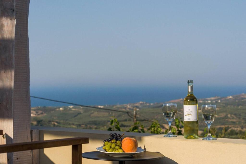 Kastellos Villa | Traditional Stonebuilt Villa Leonanto with Heated Pool, only 5 Km from a Sandy Beach