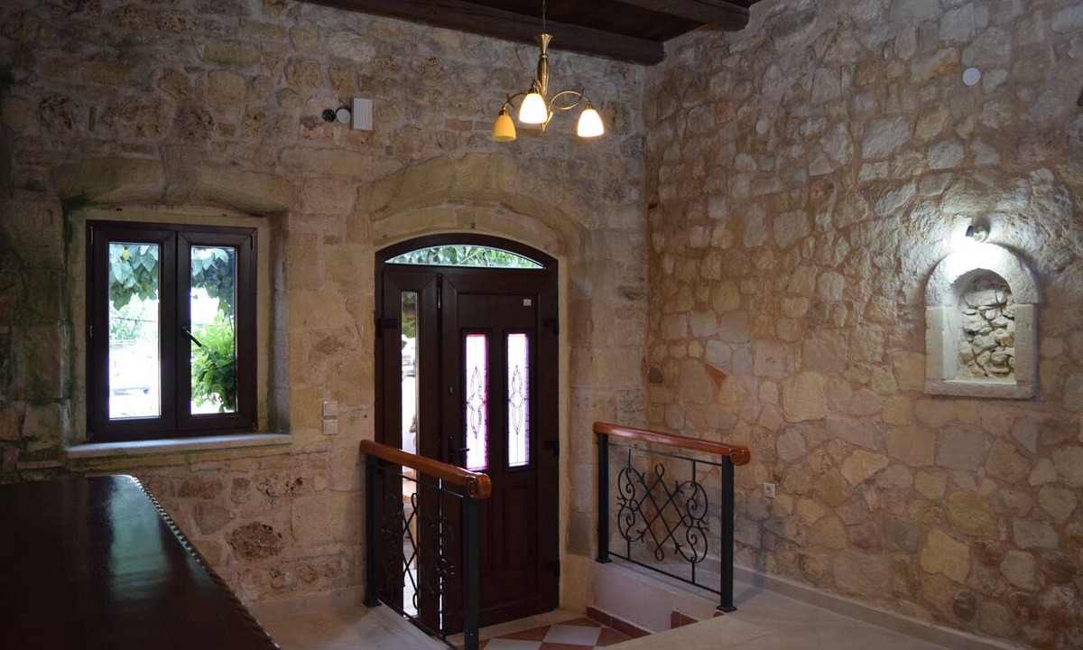Apokoronas Villa | Venetian Cistern Villa