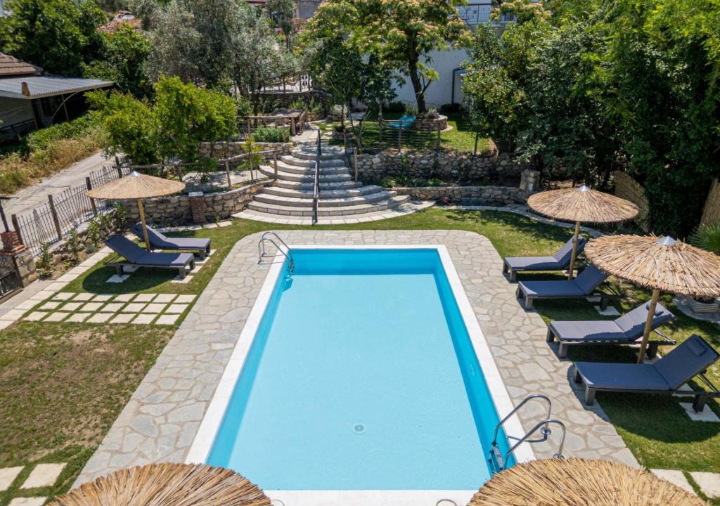 Tragilos Villa | Vila Petro