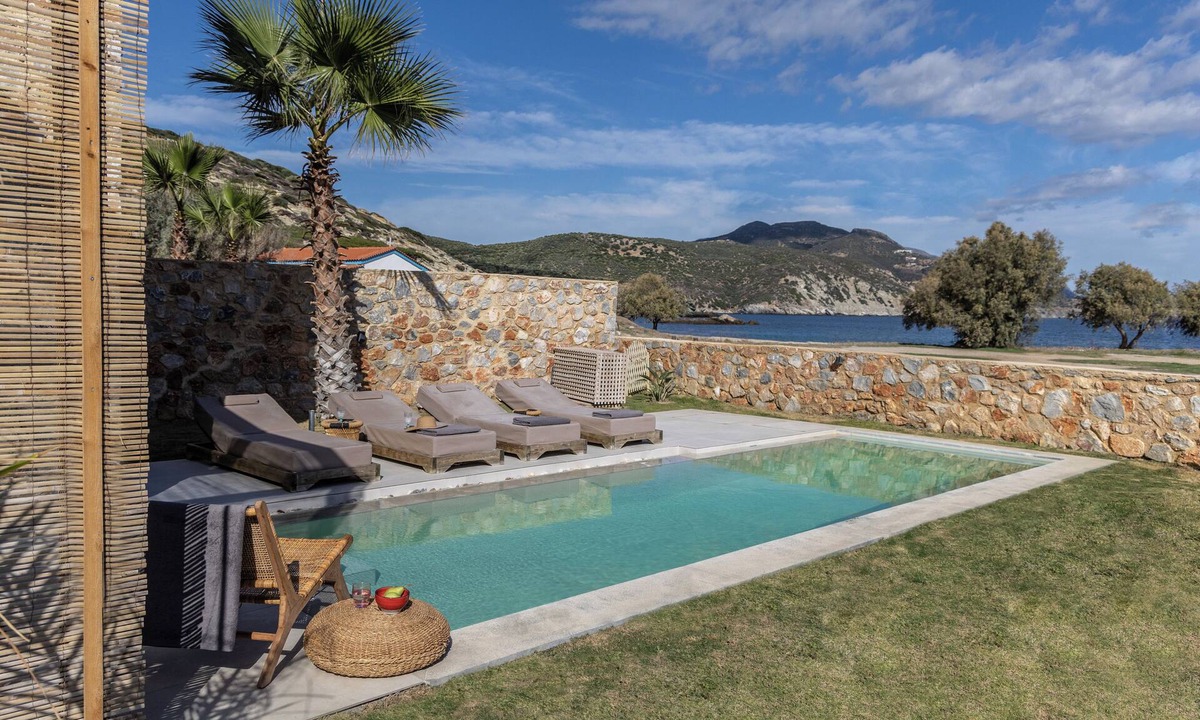 Kymi-Aliveri Villa | Villa 3 – Family Stone Villa for 6 with Private Pool & Sea Views by the Beach