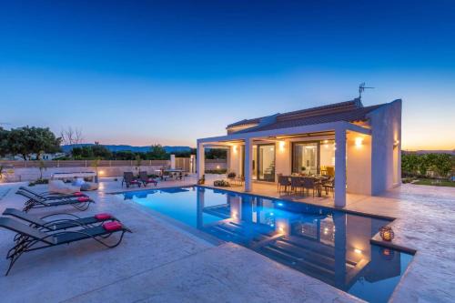 Zakynthos Town Villa | Villa Anemona by Villa Plus