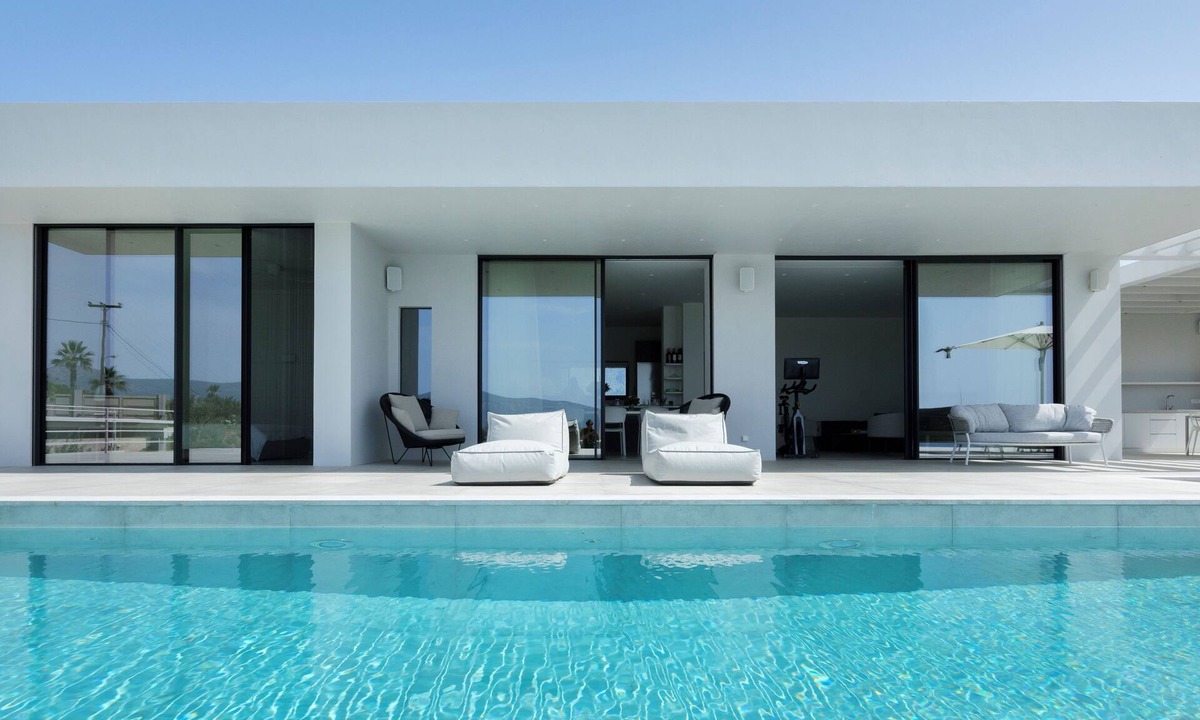 Kilada Villa | Villa Bella Vita | Where Comfort Meets Coastal Beauty
