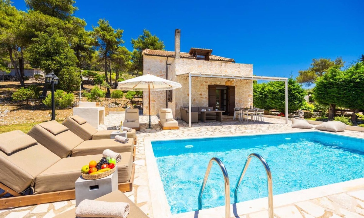 Ayios Leon Villa | Villa Boscheto Tria - Three Bedroom Villa, Sleeps 6