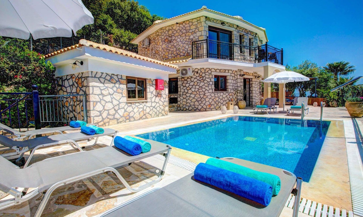 Limni Keri Villa | Villa Bougainvillea by Villa Plus