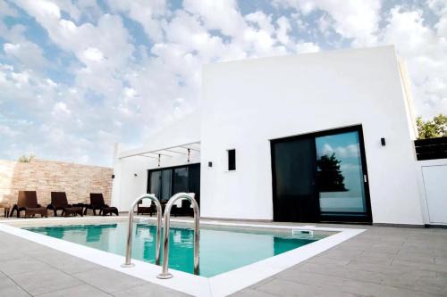 Ayios Kirikos Villa | Villa Etoile