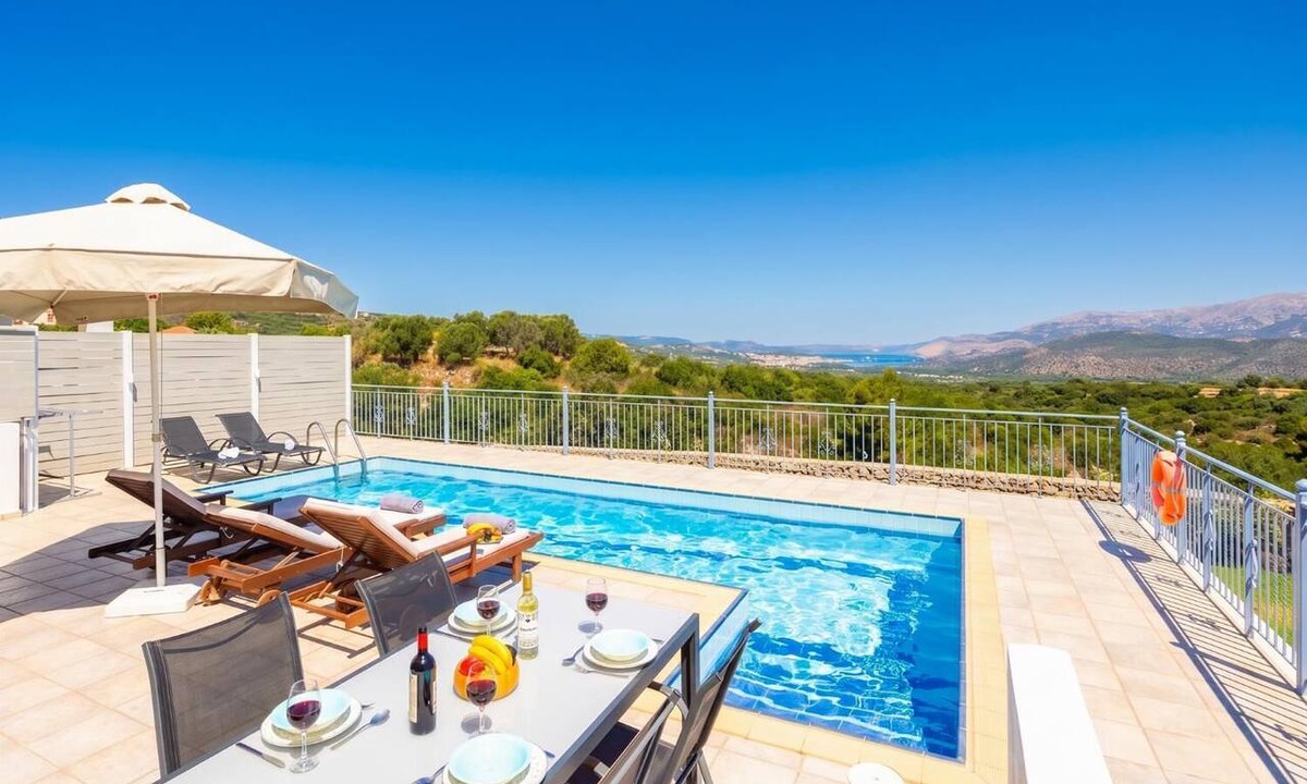 Kokolata Villa | Villa Europe Ena - Two Bedroom Villa, Sleeps 4