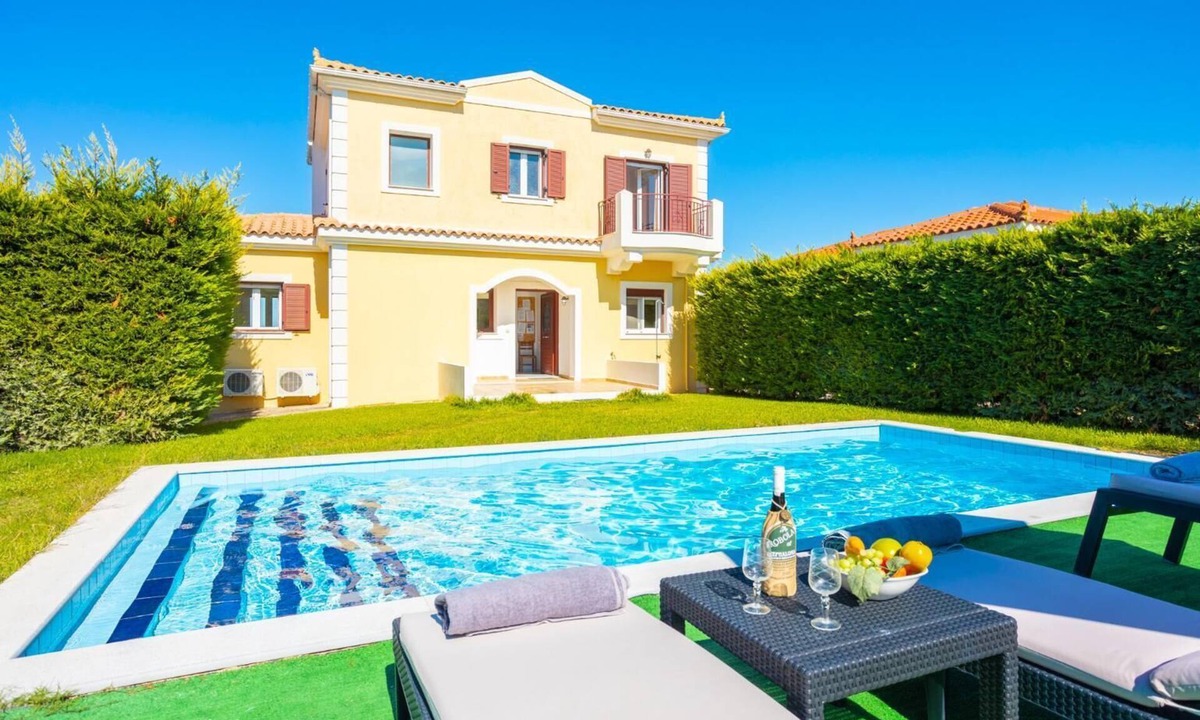 Kokolata Villa | Villa Europe Thia - Three Bedroom Villa, Sleeps 6