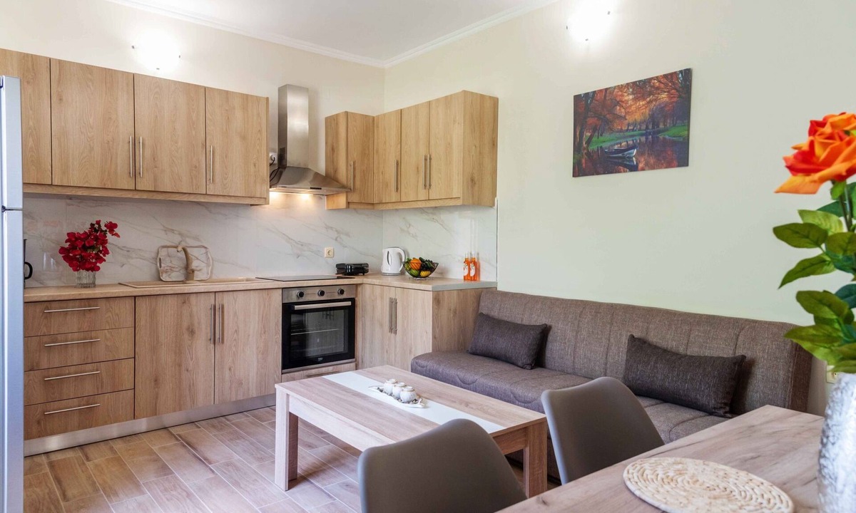 Molos Apartment | Villa Georgia 2 - A/C in All Rooms - Fast Wi-Fi - Sleeps 6