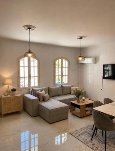 Karlovassi Apartment | Villa Harmonia I -Elegant Retreat