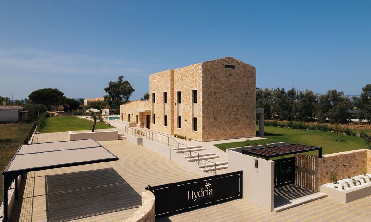 Almiros Beach Villa | Villa Hydria. Just a few meters from the sandy beach of Almyros.