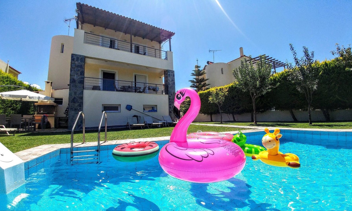 Pigianos Kampos Villa | Villa In Crete to rent with private pool