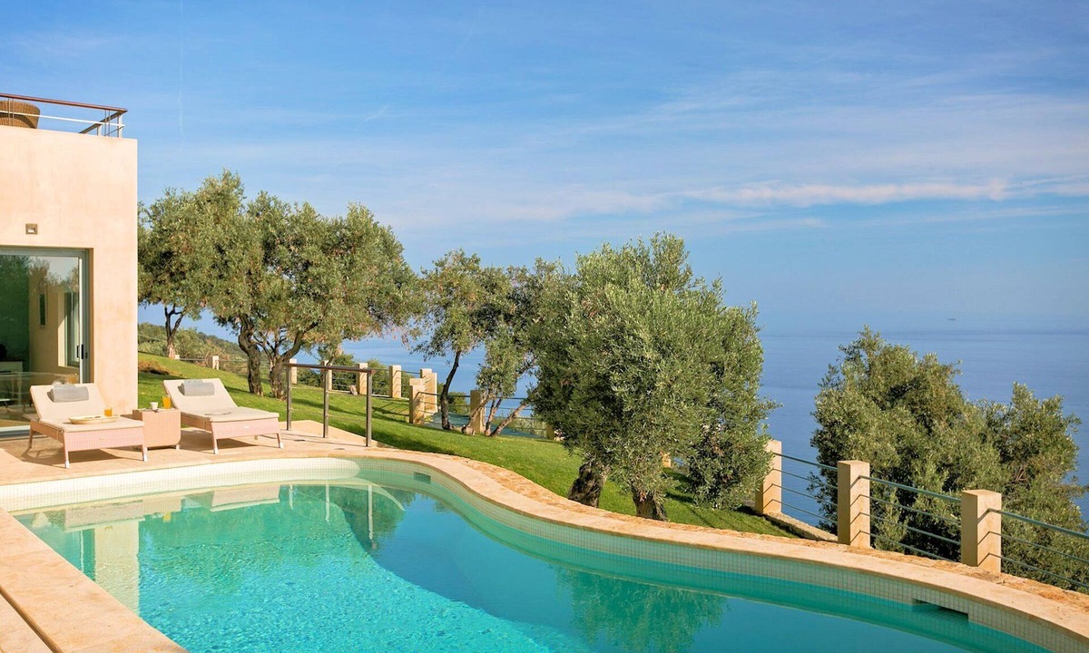 Skiathos Villa | Villa Kalyvia Beta | Kalyvia, Skiathos | Private Infinity Pool & Sea Views